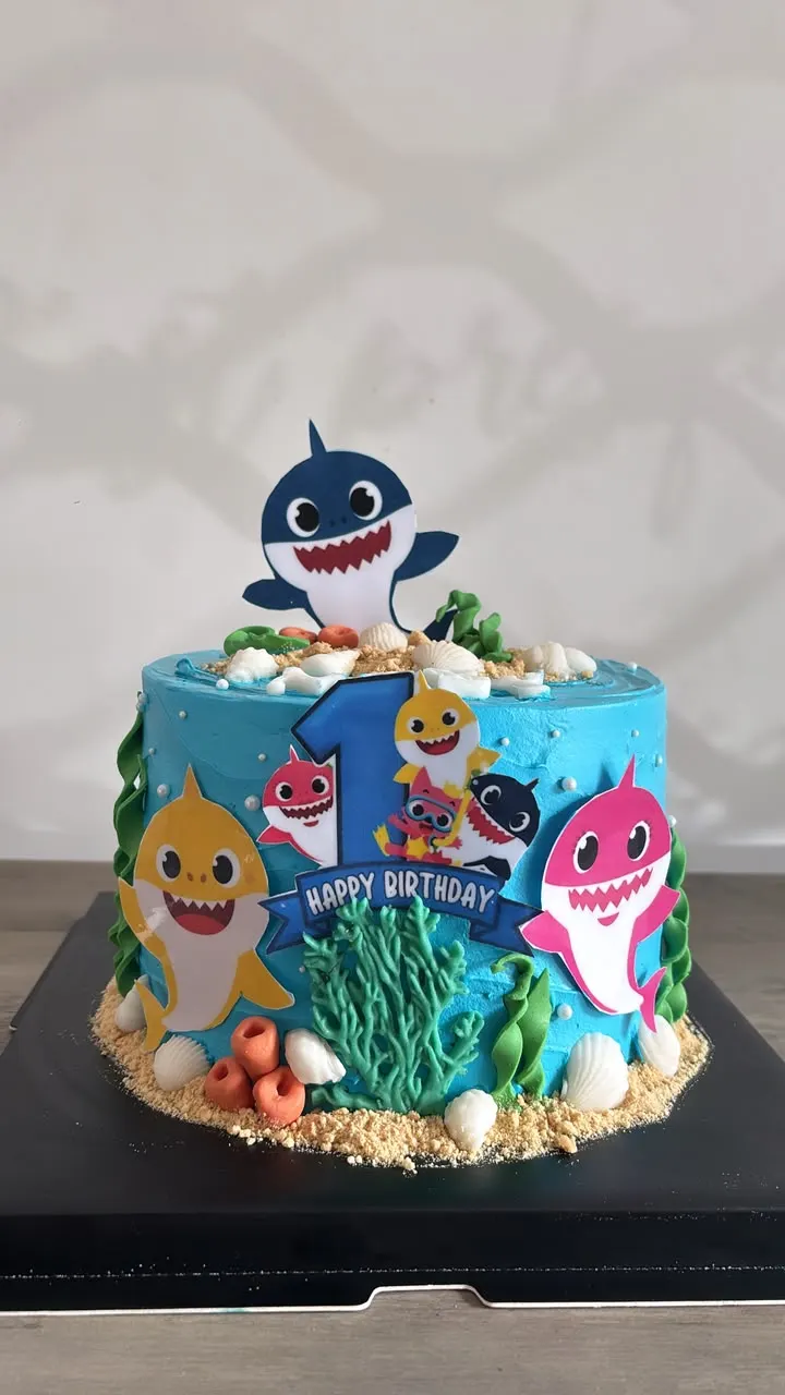 Blue Baby Shark cake with an underwater decoration